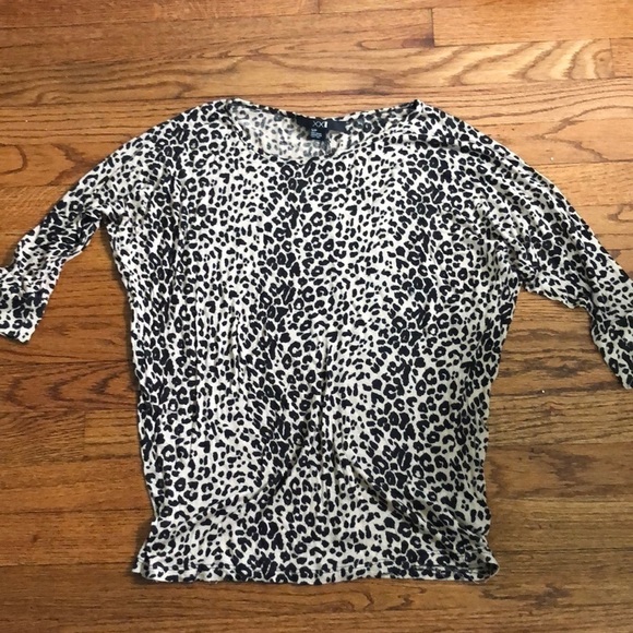 Women’s Leopard Shirt - Picture 5 of 9